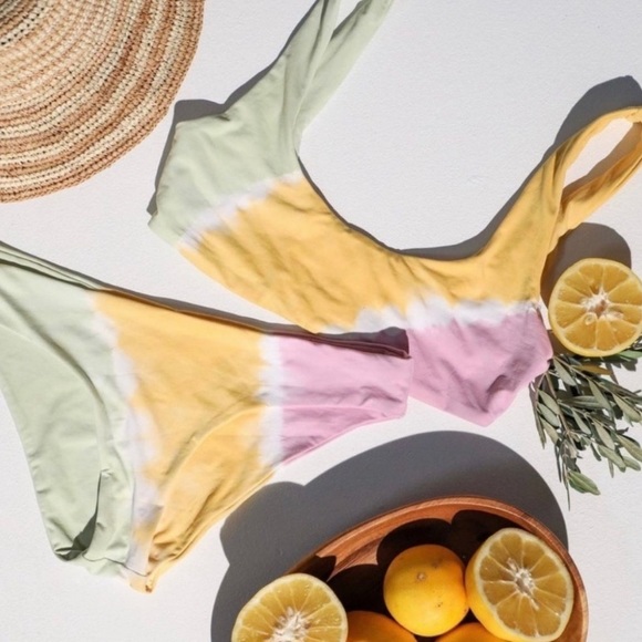 L*SPACE Diagonal Sunburst Bikini SET - Picture 2 of 13